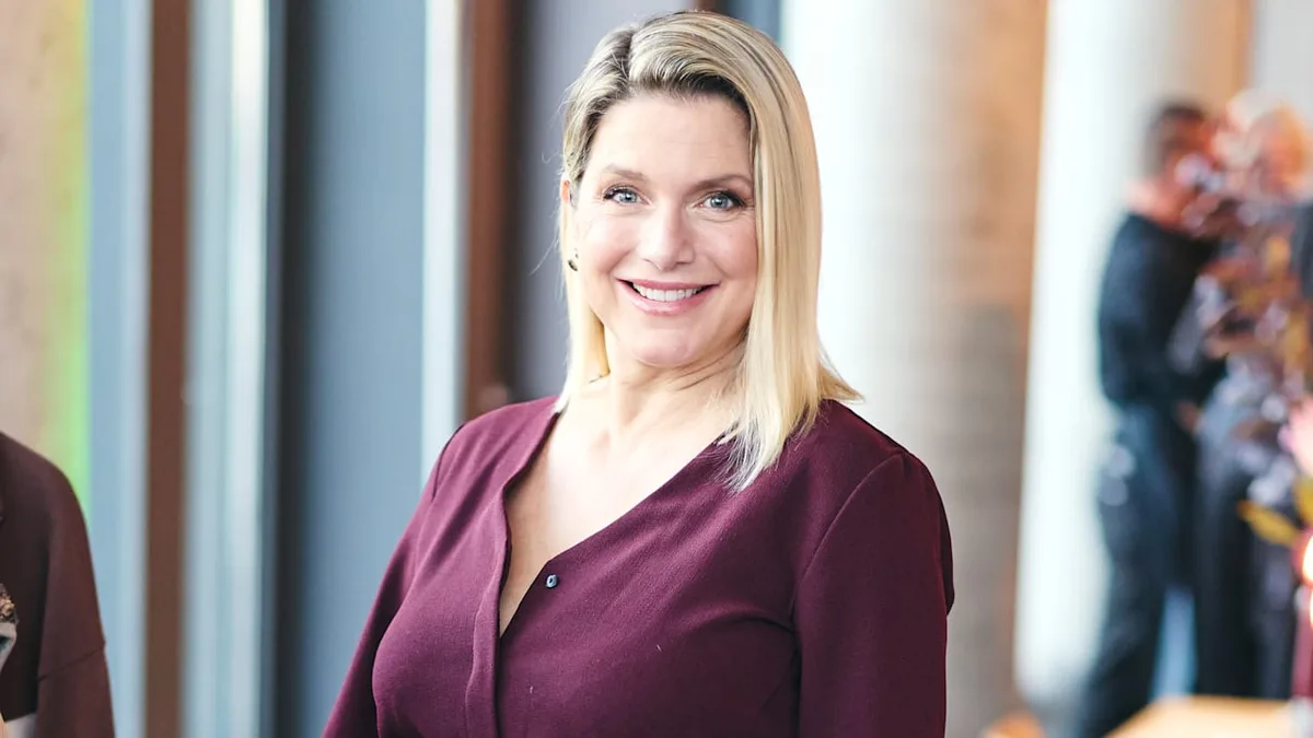 Neu-Mama Jeanette Biedermann - „„Ich könnte alle 30 Sekunden zu Hause anrufen“