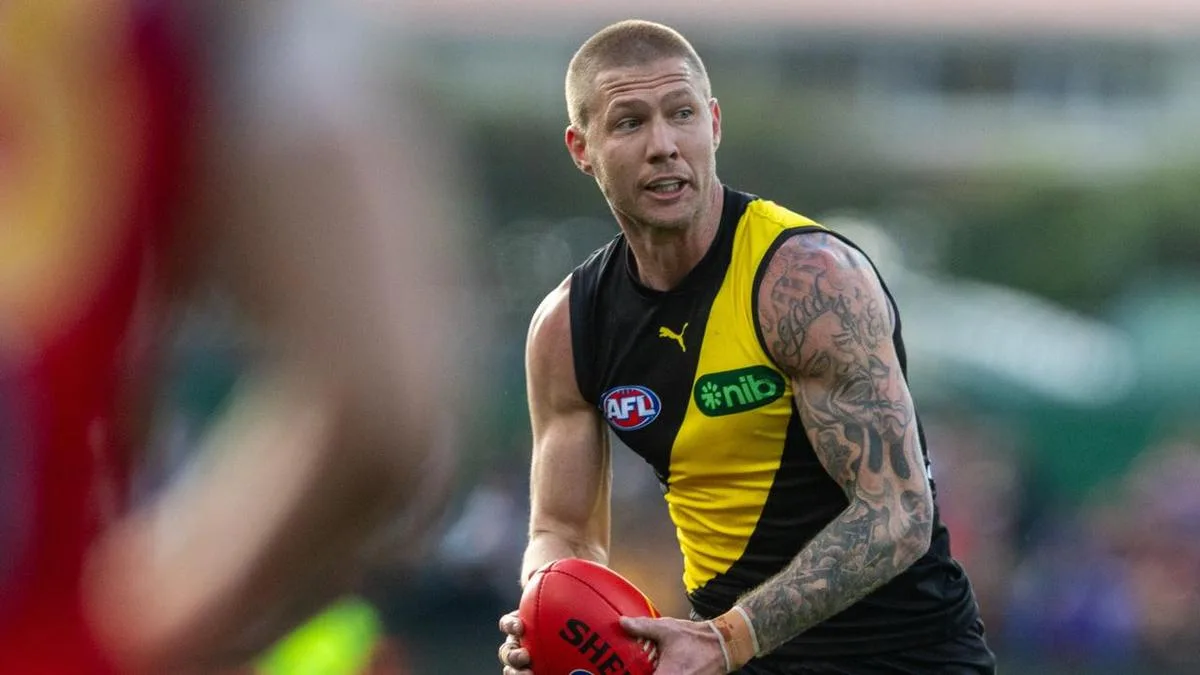 Triple Tiger flag winner joins Dockers, Mzungu promoted