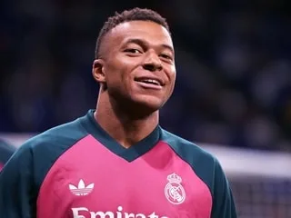 VIDÉO. Kylian Mbappé s’invite À The Voice Kids mais ne parvient pas à convaincre Jude de rejoindre Matt Pokora