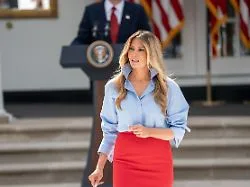 "Hier bin ich": Melania Trump reagiert auf Spekulationen über ihre Abwesenheit