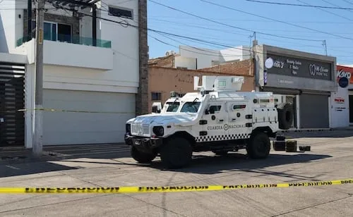 Localizan artefactos explosivos en casa asegurada en Culiacán; la residencia se mantiene bajo fuerte vigilancia con unidades artilladas
