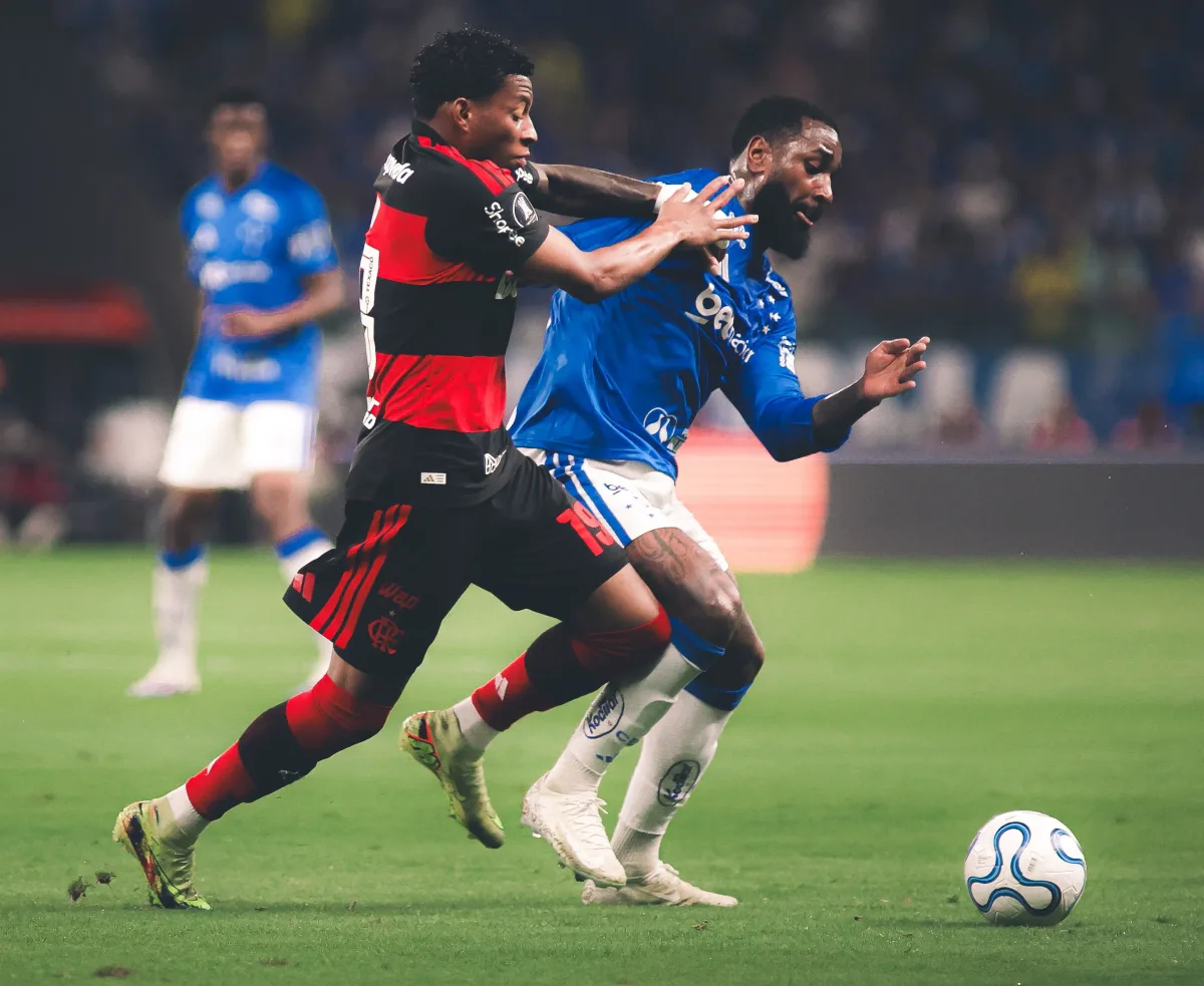 Flamengo x Cruzeiro: veja prováveis escalações e onde assistir ao duelo pelas oitavas da Libertadores