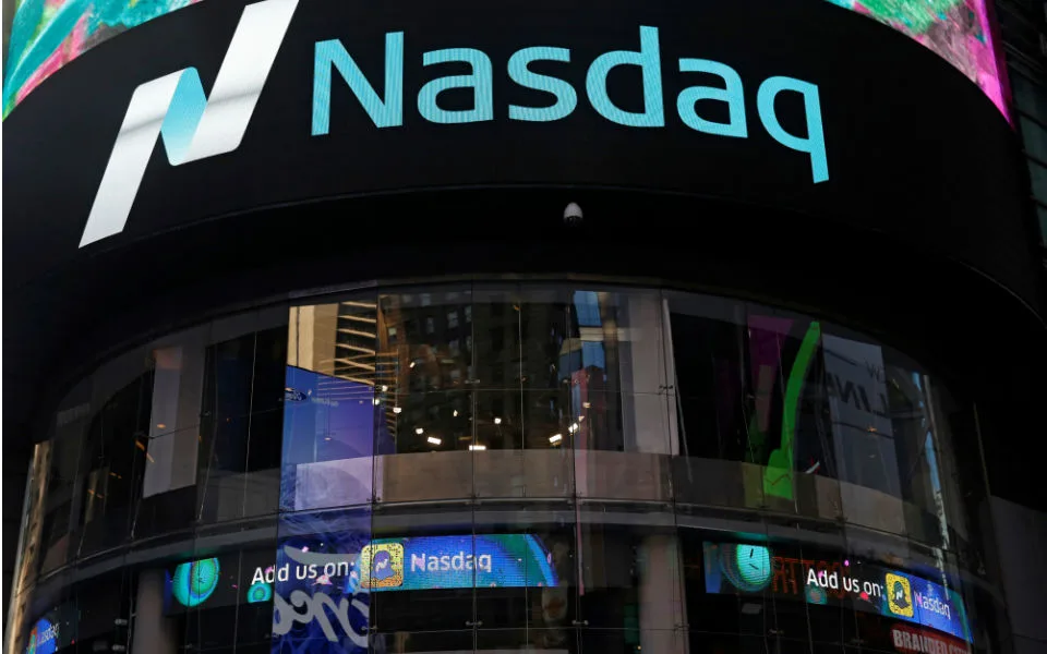 Wall Street arranca sessão em terreno positivo com Nasdaq a liderar ganhos