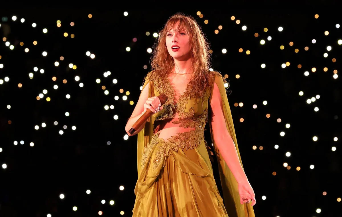 Taylor Swift says she feels “more loyal” to “country roots” than ever