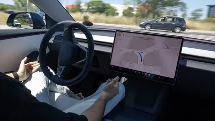 La France autorise les essais sur route des voitures autonomes Tesla