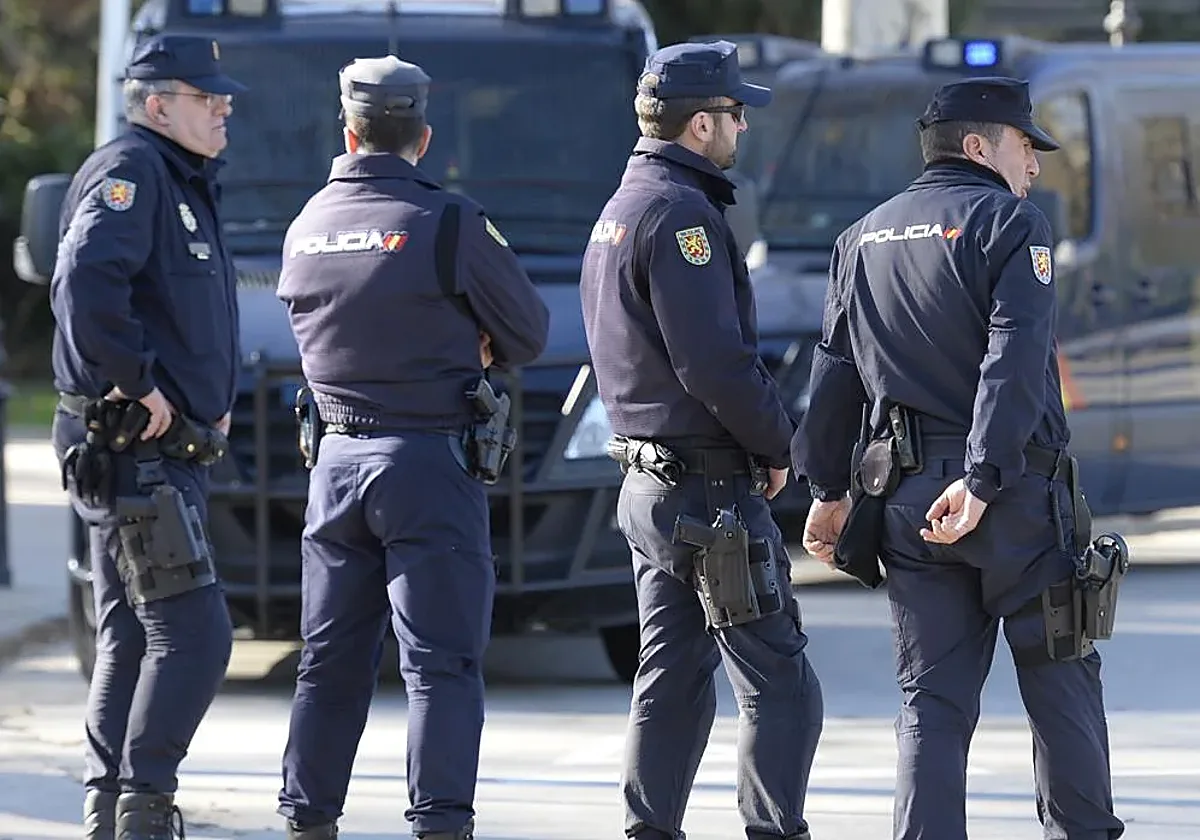 Un feriante de 24 años en estado crítico tras ser apuñalado en la Feria de Málaga