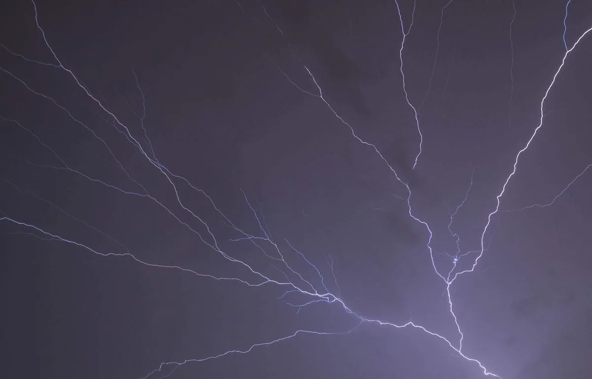 Orages : Trois départements du sud-est en vigilance orange jeudi, la Corse vendredi