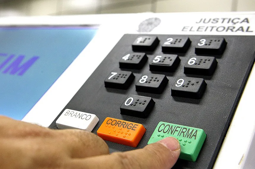 Pesquisa aponta empate triplo na disputa pelo Senado em SP