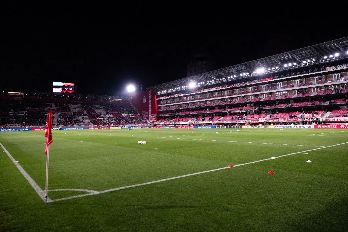 Flamengo fecha acordo com Estudiantes e garante 4 mil ingressos para sua torcida na Argentina