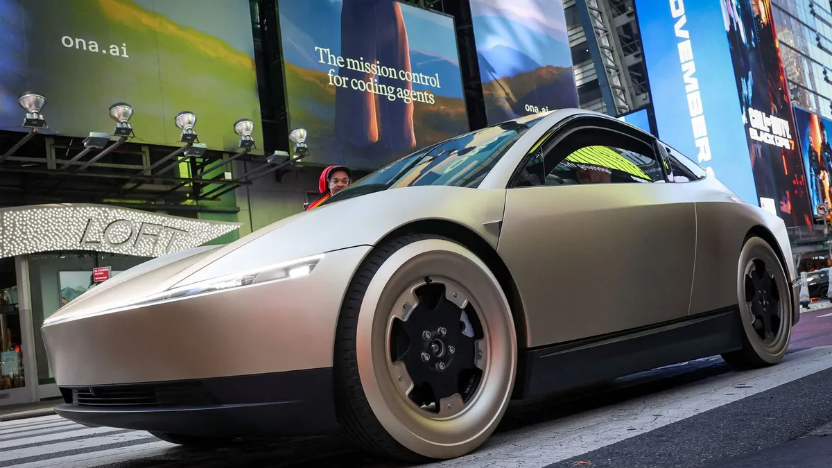 Tesla está a punto de lanzar el Cybercab, y de romper todas las promesas sobre su robotaxi
