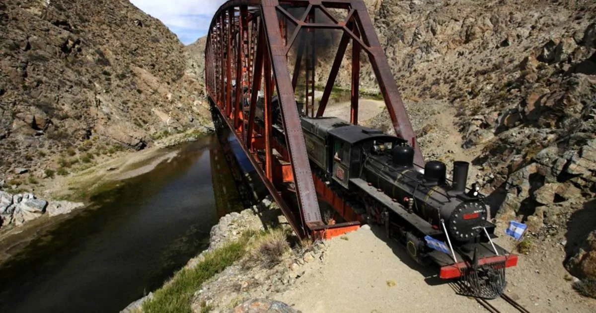 Una escapada en tren por la Patagonia: cuánto cuesta subir a La Trochita de Chubut en septiembre de 2026