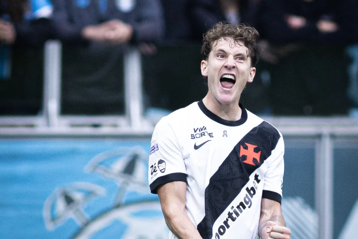 Brasileirão: de virada no final, Vasco vence o Grêmio em Porto Alegre