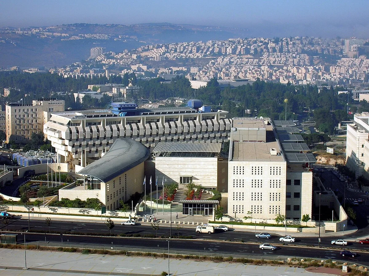 Israel cria think tank falso para influenciar respostas de IA, revela jornal