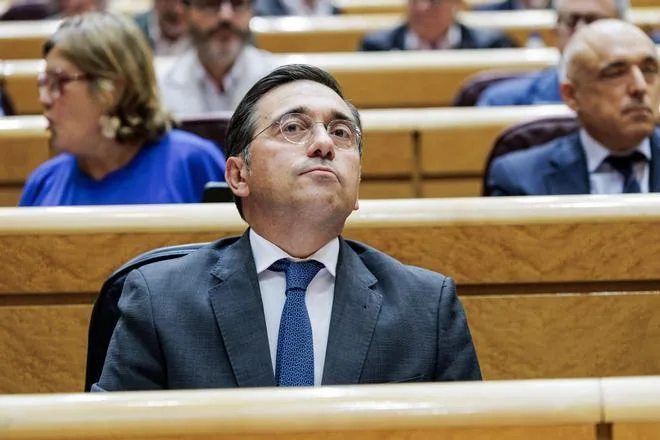 Albares dice que no hay información de que estén calando especialmente los mensajes llamando a otra avalancha en Ceuta
