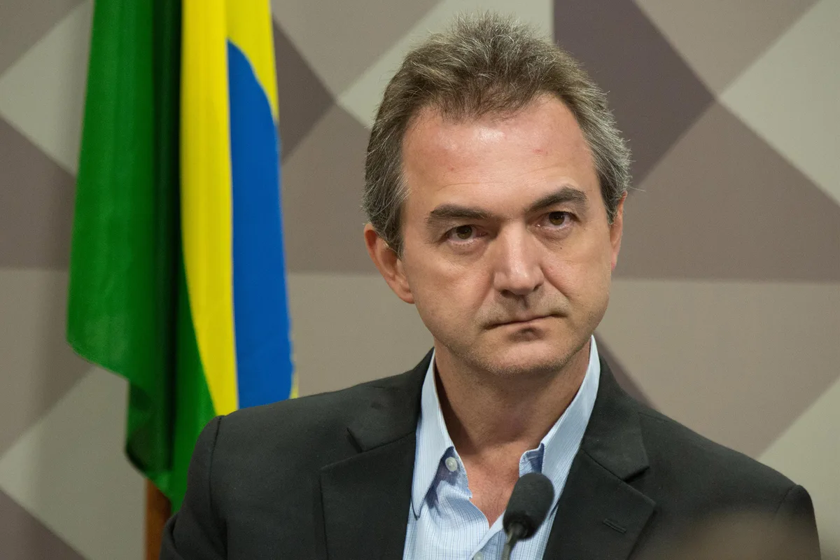 Irmãos Batista compram Avibras, fabricante de mísseis do Exército