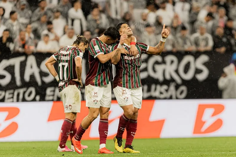 Fluminense vence na Neo Química Arena e aumenta a crise no Corinthians
