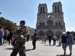 « Un dispositif hors norme pour un événement exceptionnel » : comment la sécurité du Pape va-t-elle être assurée ?