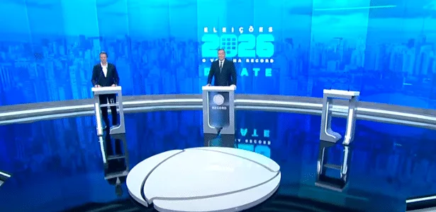 Tarcísio falta a debate com Haddad, e Record exibe púlpito vazio