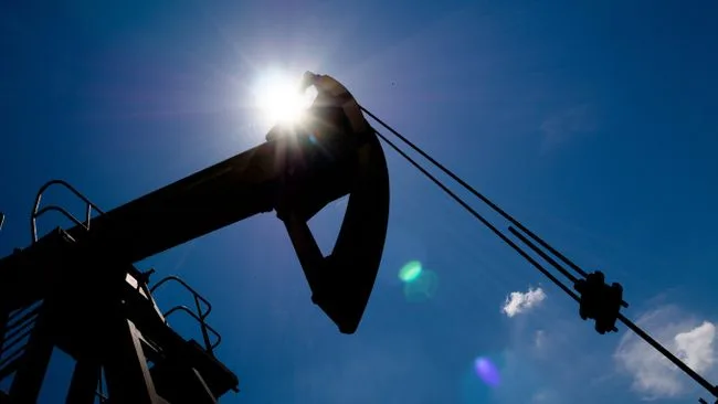 Цена барреля нефти Brent превысила 94 доллара впервые с 24 июля