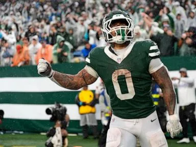 Allen has late 22-yard TD run and Jets' defense, special teams come up big in 17-12 win over Browns