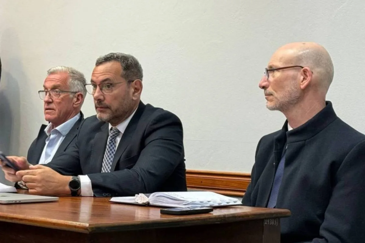 Un ginecólogo condenado por abuso sexual acordó pagar $30 millones a otra víctima para cerrar una nueva causa