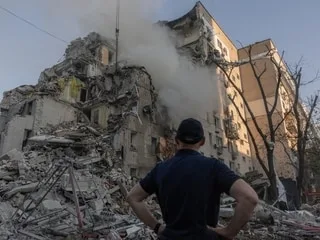 Guerre en Ukraine. L’UE veut contrer les attaques hybrides russes, quatre morts près de Kiev… Le point sur la nuit