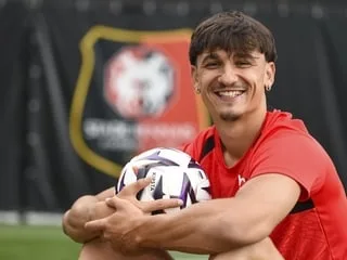 EXCLUSIF. « En plein kif, j’ai rarement été autant excité » : Estéban Lepaul se livre sur son quotidien au Stade Rennais