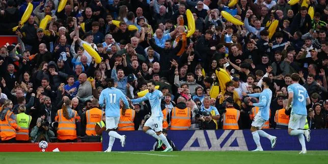 Manchester City dispose de Liverpool et s’envole en tête de la Premier League
