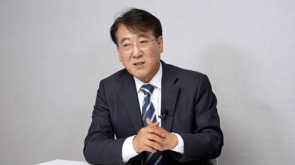 "호위무사·책상 전문가가 망친 8.13 대책"…대통령 부동산 멘토의 분노