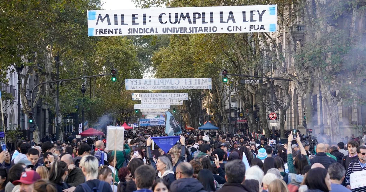 Conflicto universitario: aunque fracasa la paritaria, el juez mantiene la cautelar a favor de la Ley de Fondos e intima al Gobierno