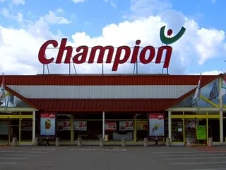 Une caissière du groupe Carrefour licenciée pour avoir utilisé 8 € en coupons de réduction