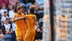 Wolves de César Peixoto vence o Preston e soma primeira vitória no Championship