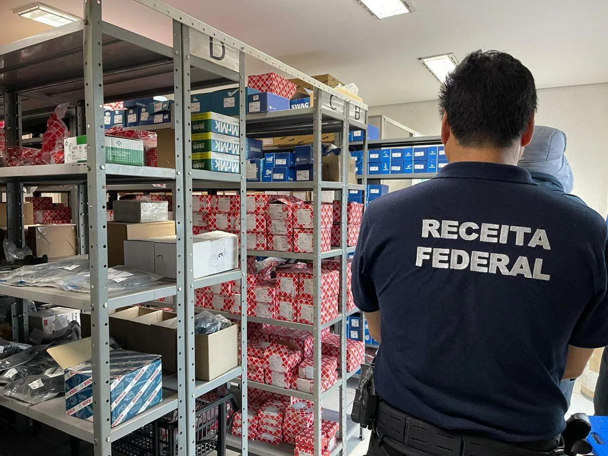PF investiga 2 empresários da fronteira por contrabando de peças automotivas