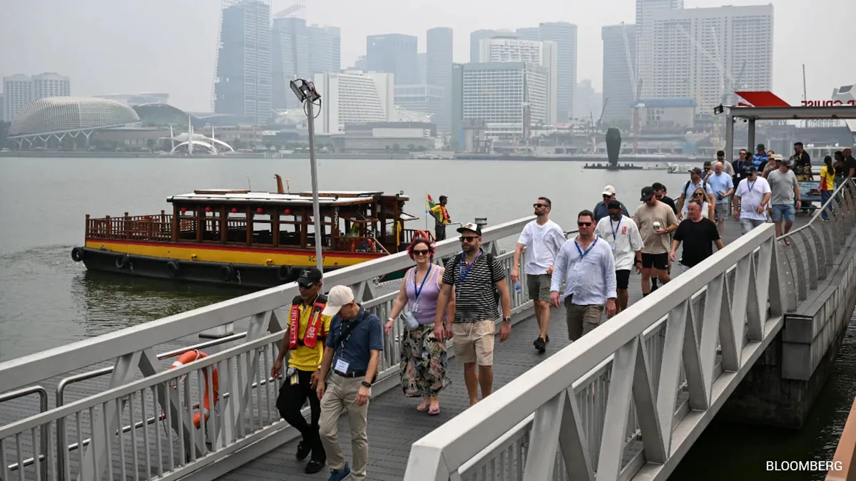 Singapore Among World's Most Polluted Cities As Indonesia Wildfires Fuel Haze