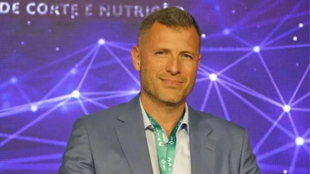 Com patrimônio de R$ 35 bilhões, bilionário criado em SC, conhecido como ‘Rei do Ovo’, é o empresário do agro mais rico do Brasil segundo a Forbes