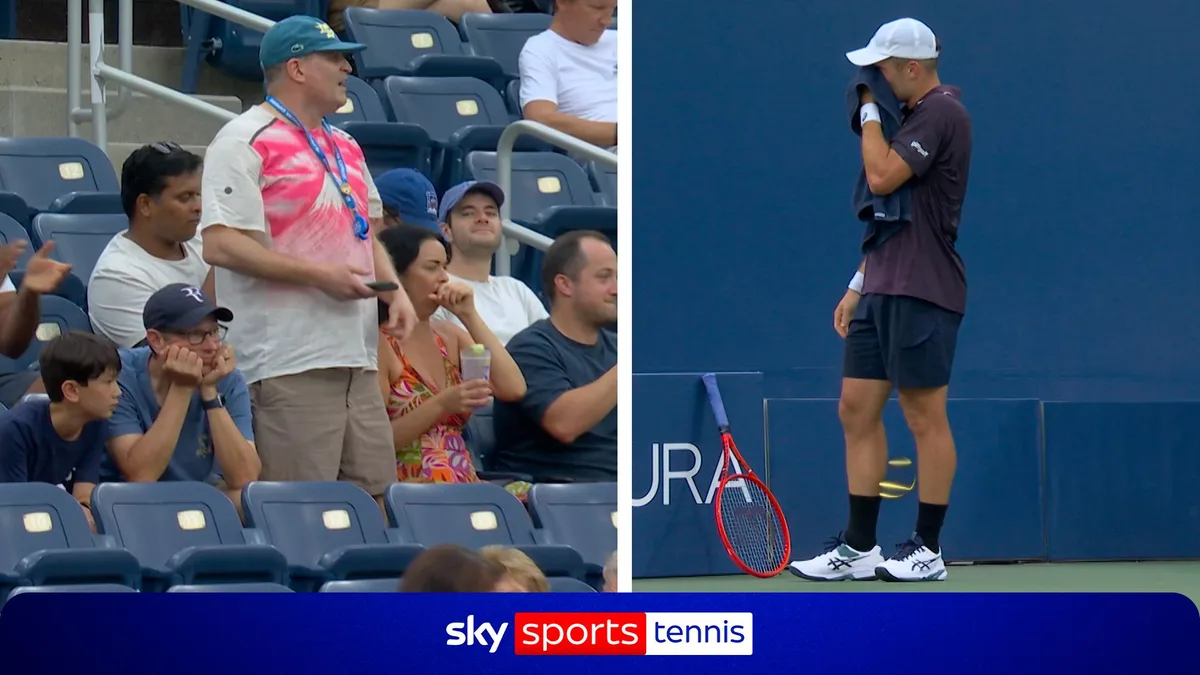 'You're my Wonderwall!' | Fan sings Oasis classic DURING Fery match at US Open