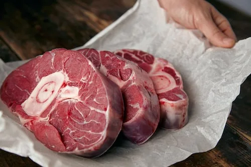 Unión Europea suspende importación de carne de Brasil; exige garantías sobre respeto a reglas sanitarias