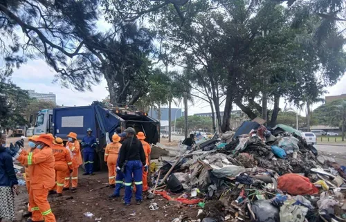 Transforming Durban: Weekly operations to reclaim public areas