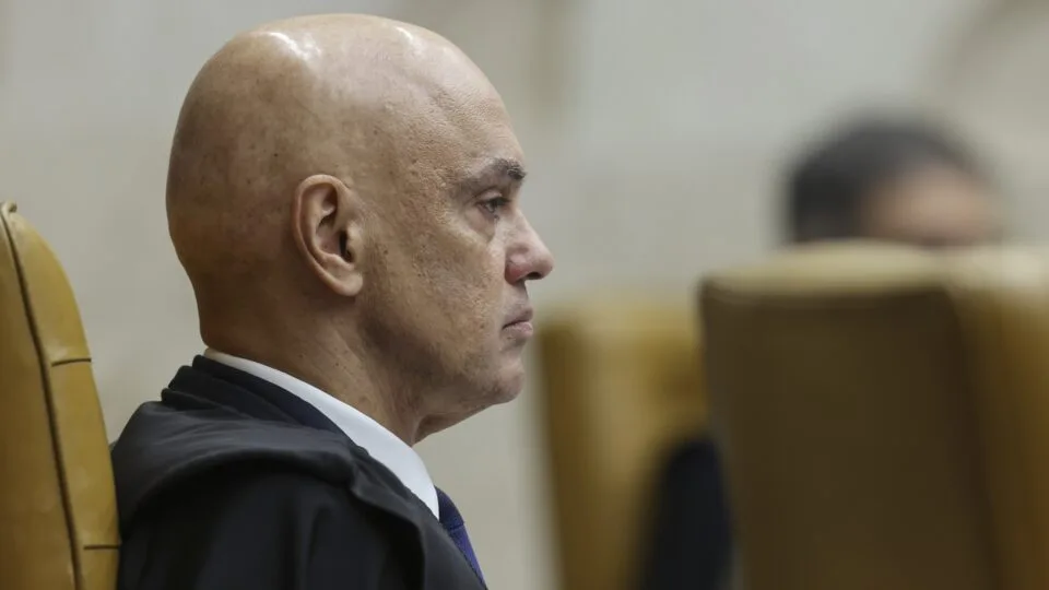 Mentiras de Moraes aumentam constrangimento público de aliados