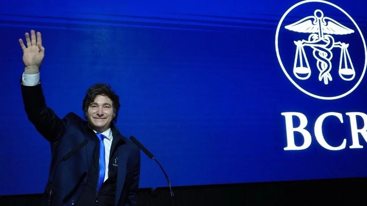 Milei vuelve a hablar ante empresarios, esta vez en la Bolsa de Comercio de Rosario