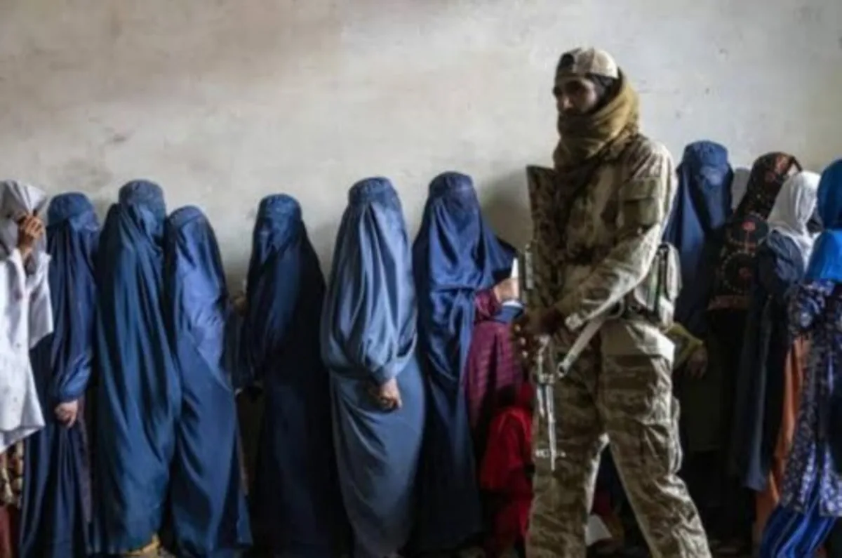 Talibã mantém 2,4 milhões de meninas fora da escola