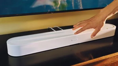 IFA: Sonos rüstet Beam Ultra mit Atmos auf und koppelt Ace Ultra mit Musik-Speakern