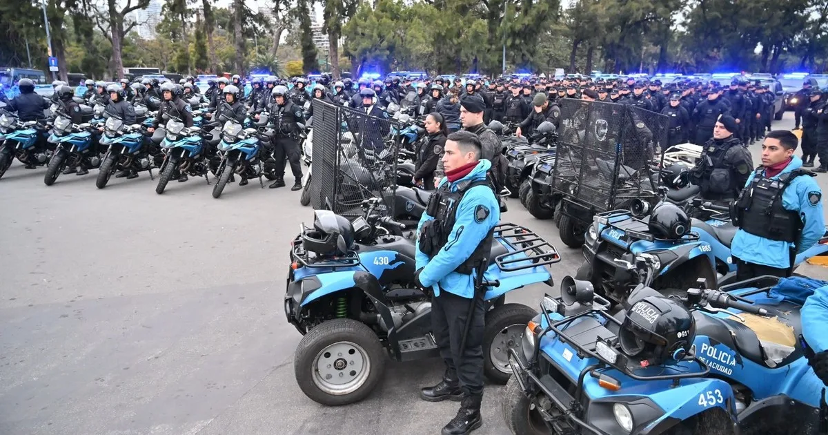 Los fondos para la Policía, la pelea sorda entre Javier Milei y Jorge Macri