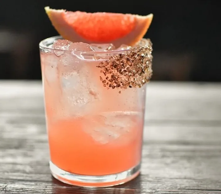 La paloma y otros tres cócteles tendencia que no dejarás de beber este verano
