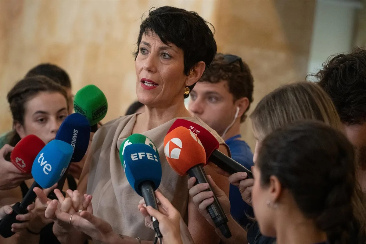 El Gobierno desplegará tres nuevos dispositivos para atender a 1.500 migrantes en Ceuta: “La colaboración entre instituciones es fundamental”