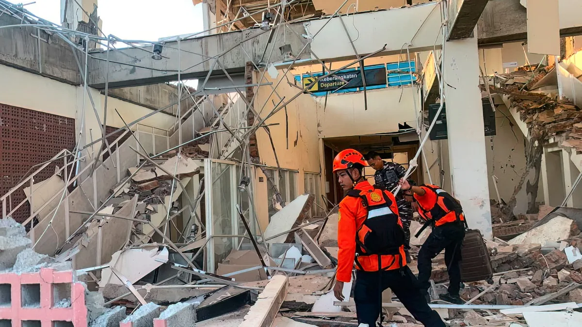 "Les gens couraient dans tous les sens": le bilan du séisme en Indonésie grimpe à 20 morts et 6 blessés