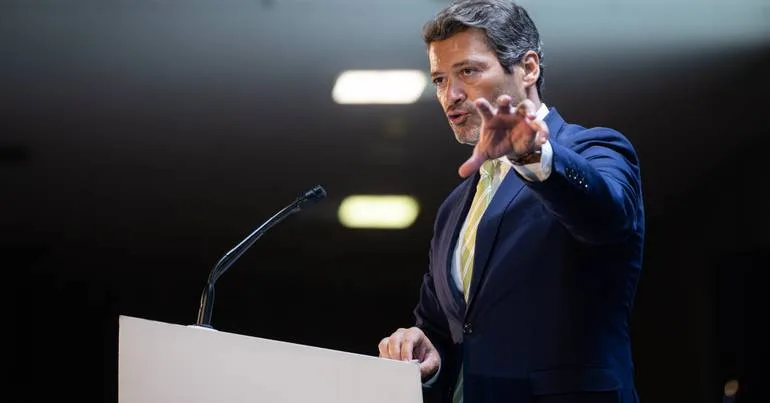 Ventura acusa PSD de querer fazer "tudo igual" a outros