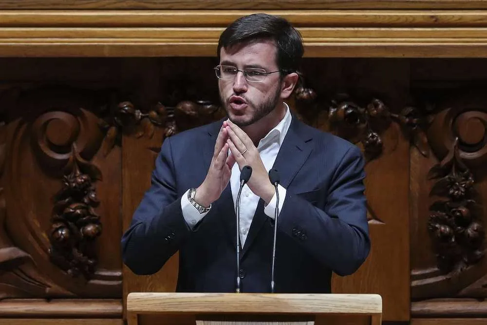 O Instituto Progresso vai do Livre ao PSD? Não parece