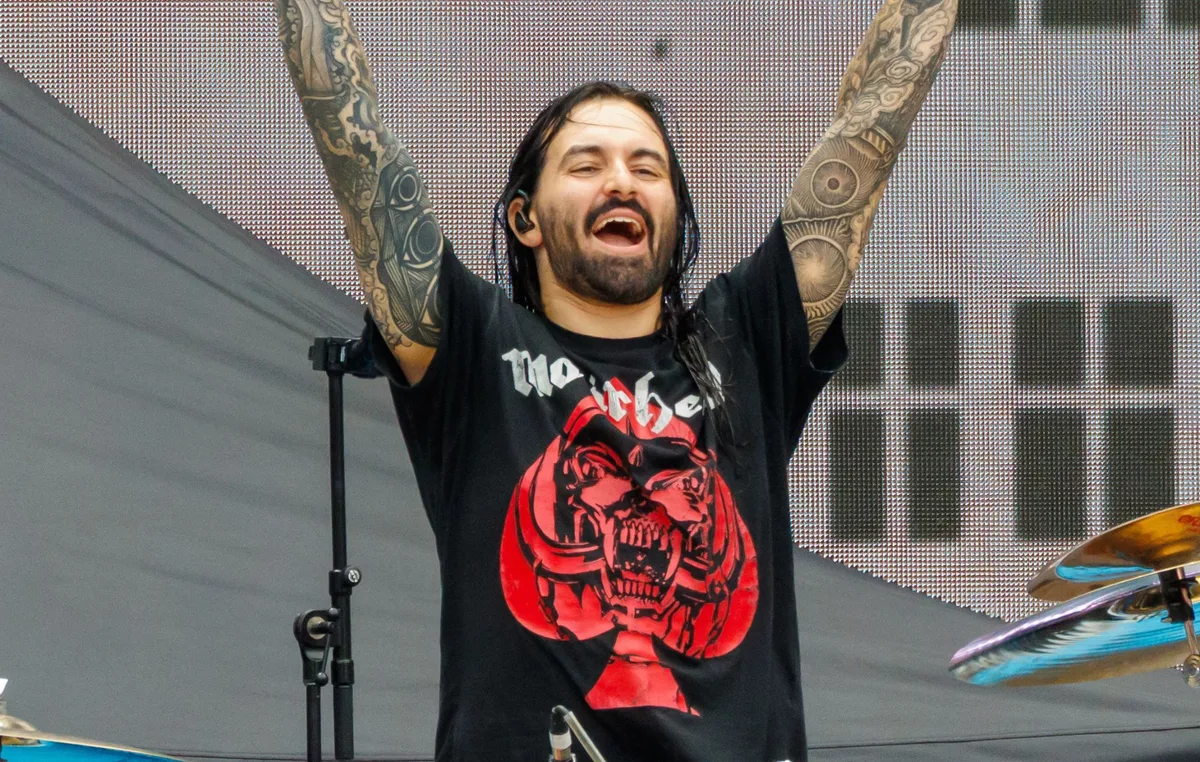 Former Slipknot drummer Jay Weinberg says he didn’t have the “legal ability” to work with other artists and part of him “was dying”