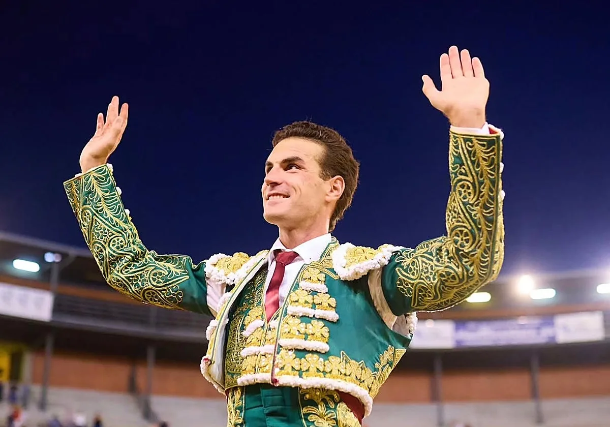 El triunfo de Fernando Adrián en las lecciones de Daniel Luque y Emilio de Justo en La Estudiantil